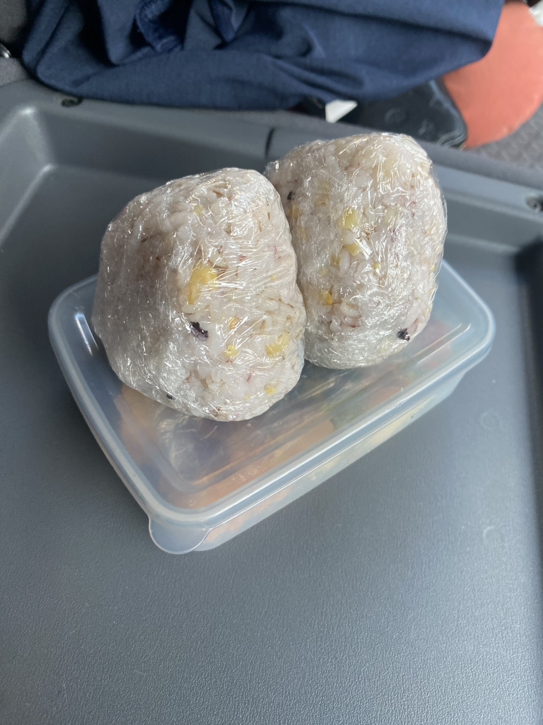 最近仲良くしてくださってる配達先のお客さんからいただいたお弁当